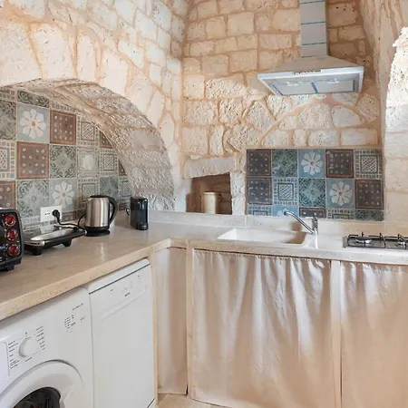 Trullo Elisa 别墅 *